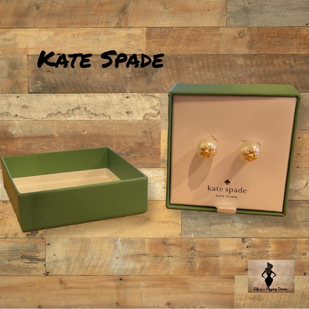 Kate Spade New in Box Pearl and
Gold Detail Earrings